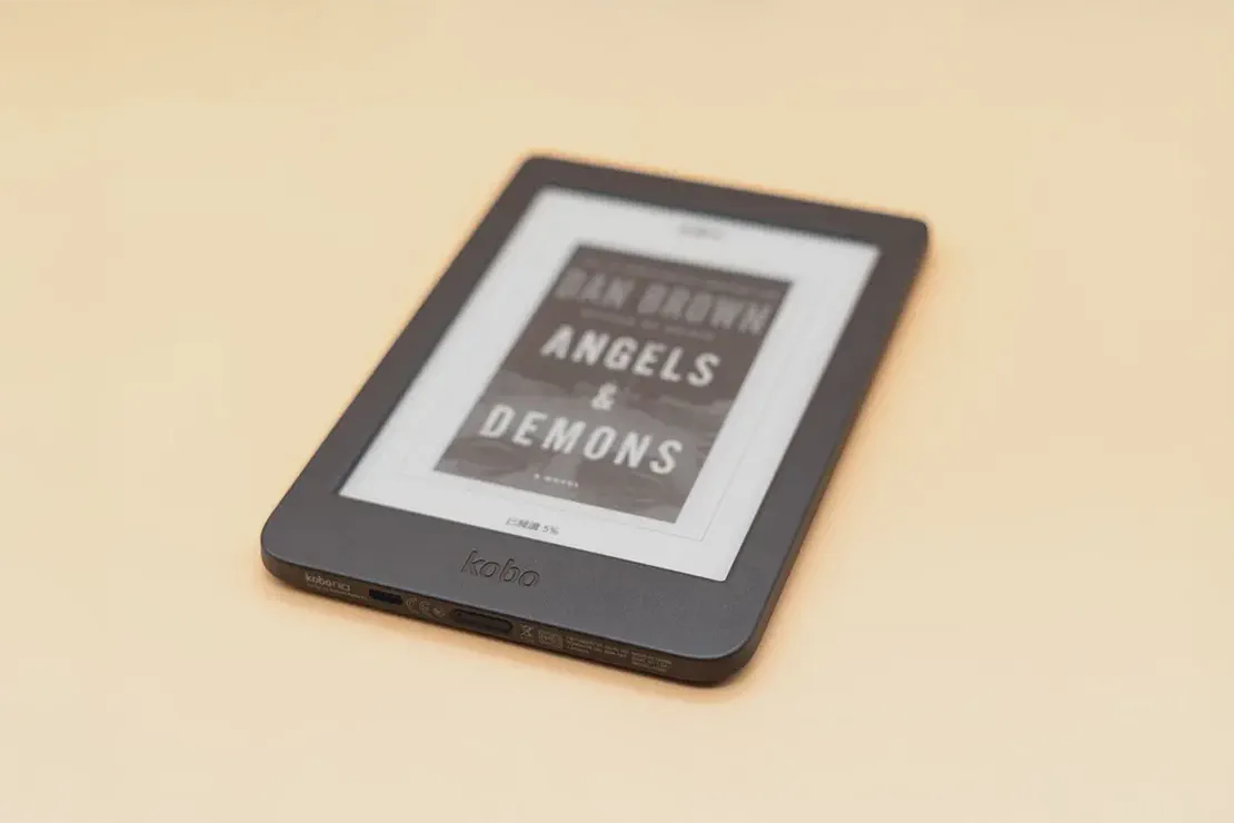 Kobo Nia 6” 閱讀器:您的隨身知識庫