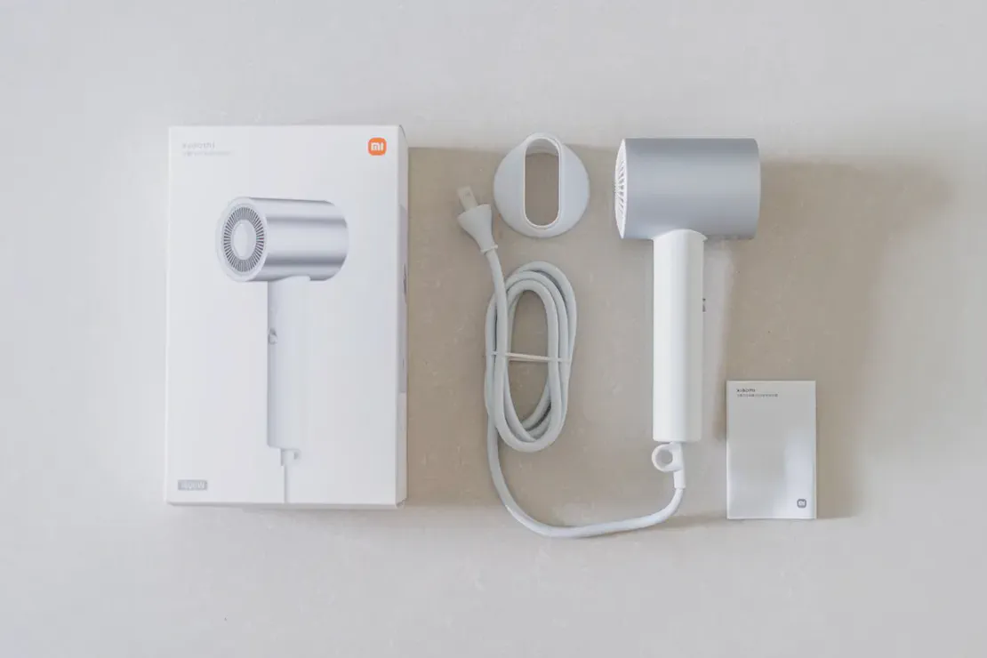 小米水離子吹風機 H500:女性的福音 - 冷熱風交替